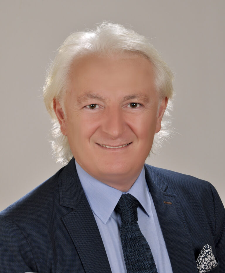 Ridvan Uney Foto 3 768x932